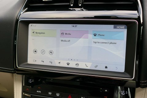 Jaguar F-Pace 5.0 F-PACE SVR AWD Auto 4WD 5dr 39