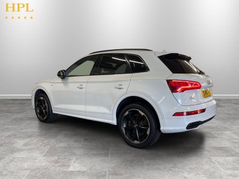 Audi Q5 2.0 TDI 40 Black Edition SUV 5dr Diesel S Tronic quattro Euro 6 (s/s) (190 5