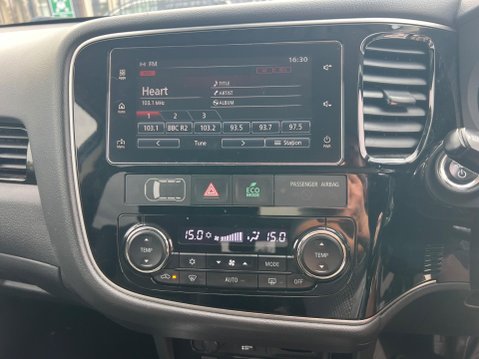 Mitsubishi Outlander 2.0h 12kWh 4hs CVT 4WD Euro 6 (s/s) 5dr 33