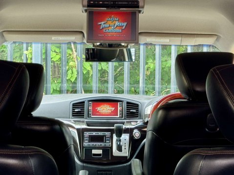 Nissan Elgrand Highway Star 22