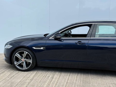Jaguar XF 2.0 XF Portfolio D AWD Auto 4WD 5dr 59
