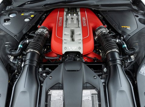 Ferrari 812 Superfast 26