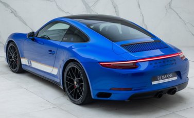 Porsche 911 Carrera 4 GTS (991.2) British Legends Edition 12