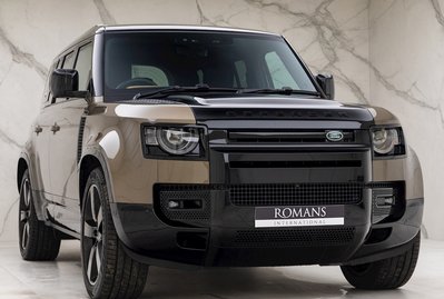 Land Rover Defender 110 X P400e