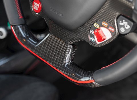 Ferrari 488 Pista 19