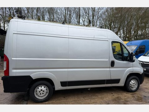 Peugeot Boxer 2.0 BlueHDi 335 Professional Panel Van 5dr Diesel Manual L2 H2 Euro 6 (130 19