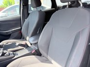 Ford Focus 1.5 ST-LINE TDCI 11