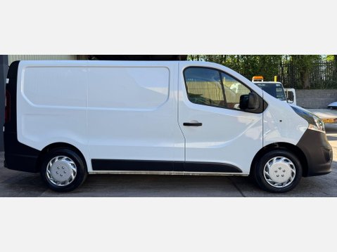 Vauxhall Vivaro 1.6 CDTi 2700 BiTurbo Panel Van 5dr Diesel Manual L1 H1 Euro 6 (s/s) (125 p 7