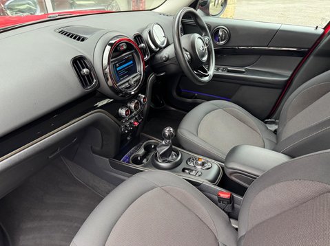 Mini Countryman COOPER D CLASSIC 33