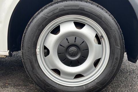 Volkswagen Transporter T32 150 ps Tdi Single Cab Tipper 31