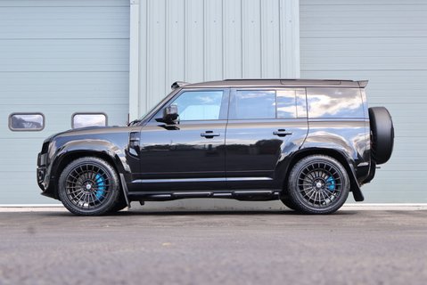 Land Rover Defender 110 D300 HARD TOP X-DYNAMIC HSE MHEV URBAN WIDE TRACK EDTION REAR SEATS FITTED 6