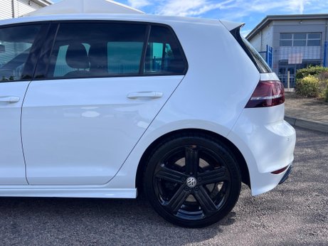 Volkswagen Golf 2.0 TSI BlueMotion Tech R 4Motion Euro 6 (s/s) 5dr 42