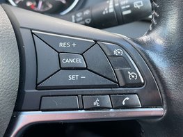 Nissan Qashqai 1.3 Qashqai N-Connecta DiG-T 5dr 52