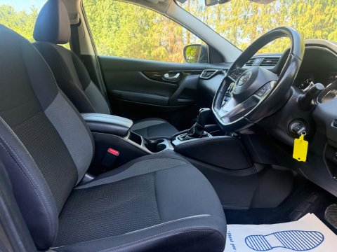 Nissan Qashqai 1.3 DIG-T Acenta Premium DCT Auto Euro 6 (s/s) 5dr 10