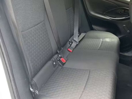 Toyota Yaris 1.5 VVT-h Icon Hatchback 5dr Petrol Hybrid E-CVT Euro 6 (s/s) (116 ps) 24