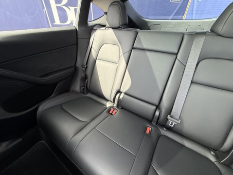 Tesla Model Y (Dual Motor) Long Range SUV 5dr Electric Auto 4WDE (384 bhp) 27