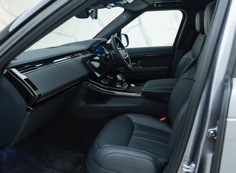 Land Rover Range Rover Sport D300 Autobiography 14