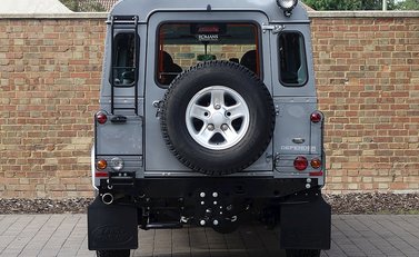 Land Rover 110 XS 13