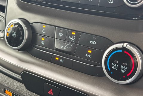 Ford Transit Custom 320 L1 Trend 130 ps Panel Van - Air Con / Twin Side Loading Doors 21