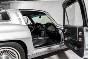 Chevrolet Corvette Stingray SPLIT WINDOW MANUAL FUELIE. FULL RESTO. MATCHING NUMBERS. IMMACULATE. 14