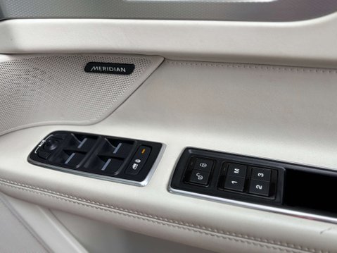 Jaguar XF 2.0 XF Portfolio D Auto 4dr 23