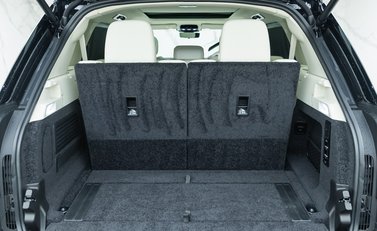 Land Rover Range Rover P530 Autobiography LWB (7 Seat) 36