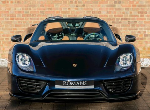 Porsche 918 Spyder Weissach 4