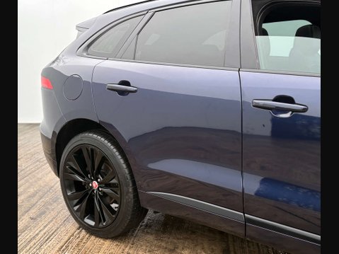 Jaguar F-Pace 2.0 F-Pace R-Sport AWD D Auto 4WD 5dr 14