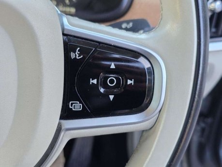 Volvo S90 2.0 D4 Inscription Pro Saloon 4dr Diesel Auto Euro 6 (s/s) (190 ps) 23