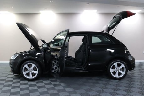 Audi A1 TFSI SPORT 6