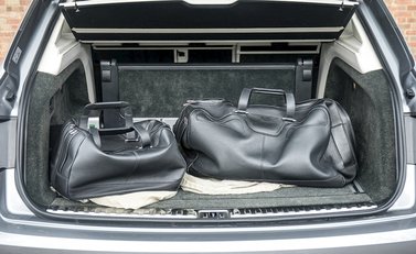 Bentley Bentayga W12 First Edition 33