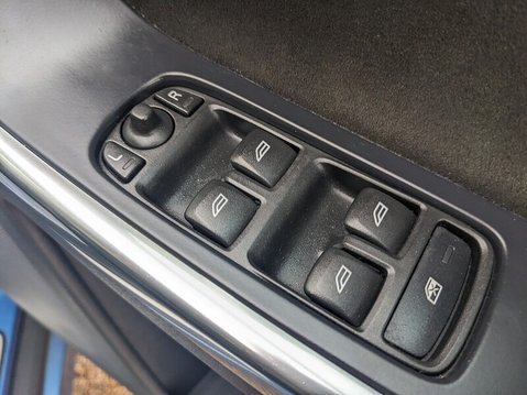 Volvo XC60 D4 R-DESIGN NAV 23