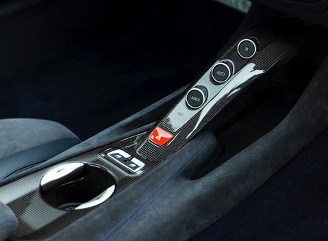 Ferrari F12 Berlinetta 18