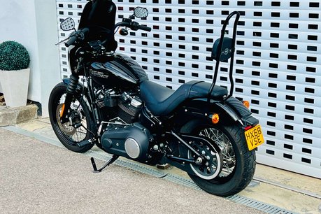 Harley-Davidson Street Dyna Street Bob 1745 22