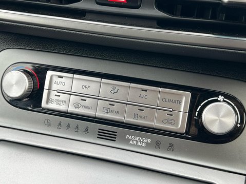 Hyundai KONA PREMIUM 31