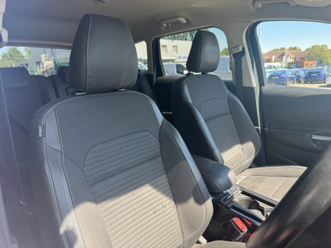 Ford Kuga 1.5T EcoBoost Titanium SUV 5dr Petrol Auto AWD Euro 6 (s/s) (182 ps) 11