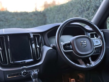 Volvo XC60 2.0 T5 R-Design Auto AWD Euro 6 (s/s) 5dr 21