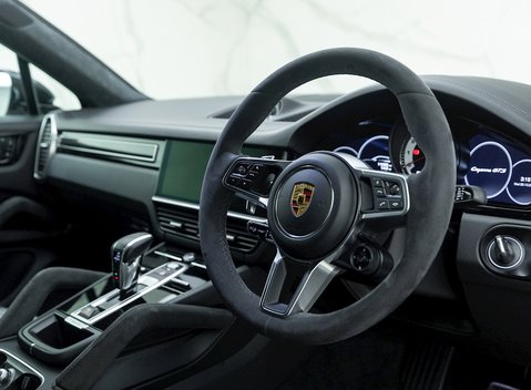Porsche Cayenne GTS Coupé 9