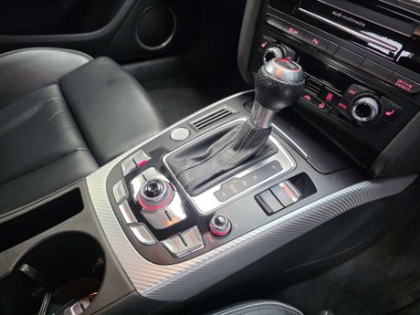 Audi RS4 4.2 FSI V8 Estate 5dr Petrol S Tronic quattro Euro 5 (450 ps) 10