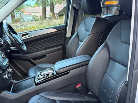 Mercedes-Benz GLE GLE 250 D 4MATIC AMG LINE 56