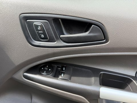 Ford Transit Connect 1.5 210 EcoBlue Trend Panel Van 5dr Diesel Manual L2 Euro 6 (s/s) (100 ps) 35