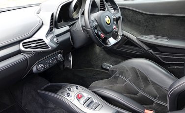 Ferrari 458 Spider 19