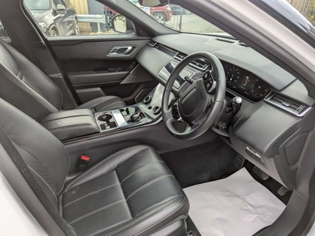 Land Rover Range Rover Velar 2.0 Range Rover Velar SE D180 Auto 4WD 5dr 2
