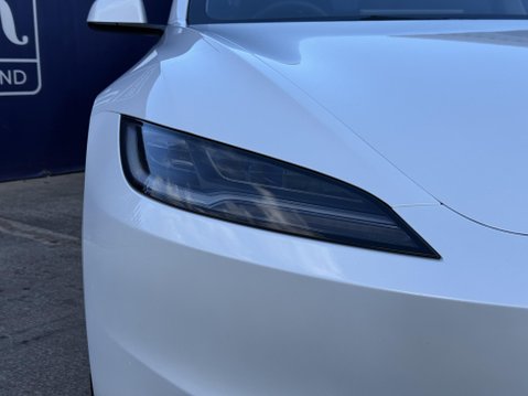 Tesla Model 3 Saloon 4dr Electric Auto RWD (208 ps) 12