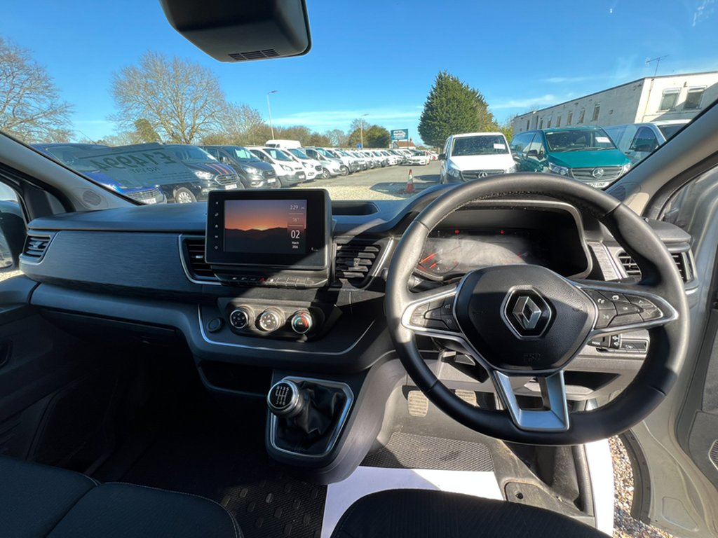 2022 Renault TraficLWB L2H1 Sport L130 Air Con Alloys Nav Sensors EURO 6 NO VAT — thumbnail 29 of 51