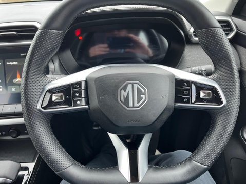 MG ZS 1.5 Hybrid+ SE Auto Euro 6 (s/s) 5dr 15