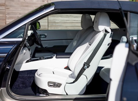 Rolls-Royce Dawn 17