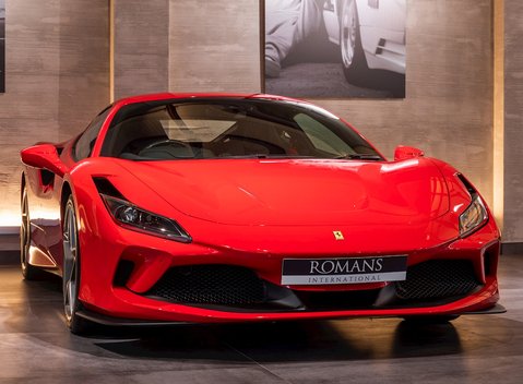 Ferrari F8 Tributo 1