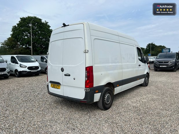 Mercedes-Benz Sprinter MWB L2H3 High Roof CDi FWD Cruise Control EURO 6 NO VAT 6