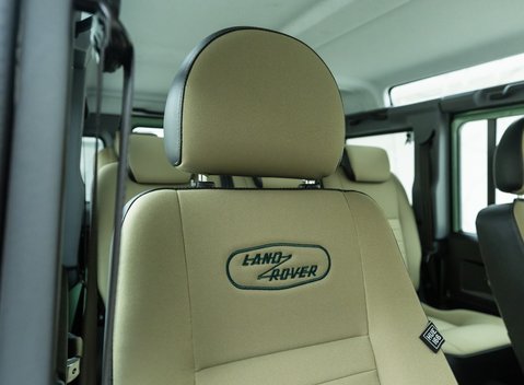 Land Rover Defender 110 HERITAGE 15